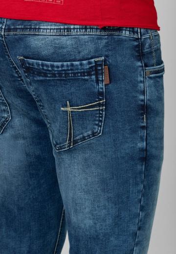 Узкие джинсы