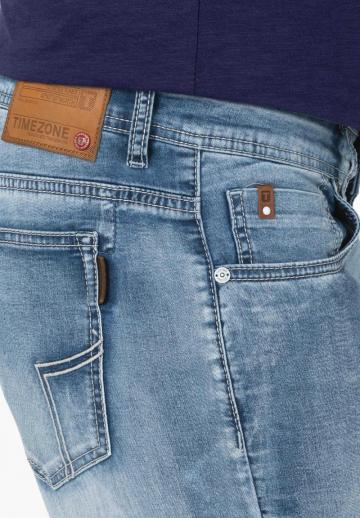 Узкие джинсы