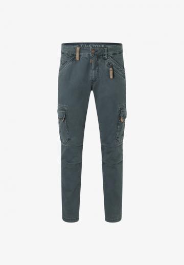 Брюки с накладными карманами