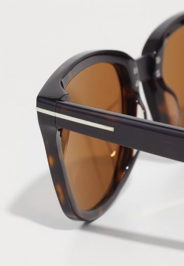 Солнечные очки