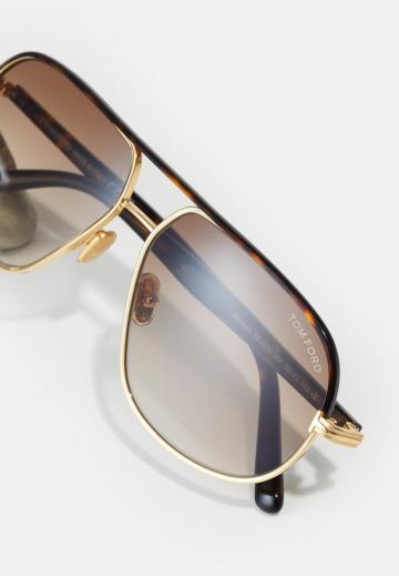 Солнечные очки