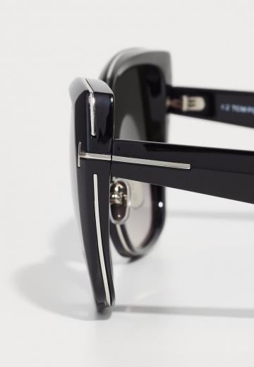 Солнечные очки