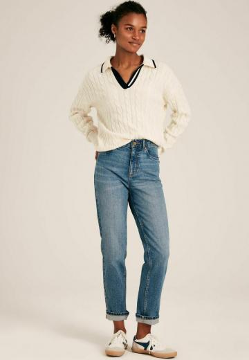 Прямые джинсы