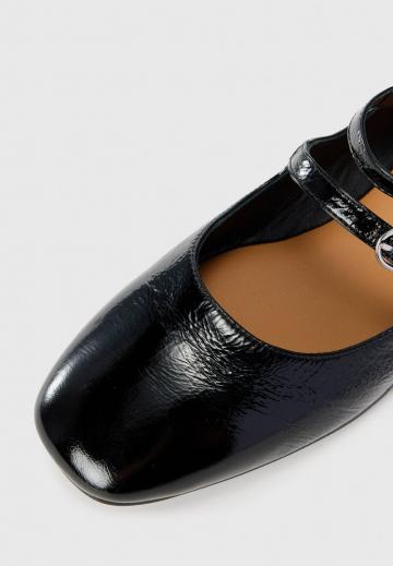 Туфли с ремешком