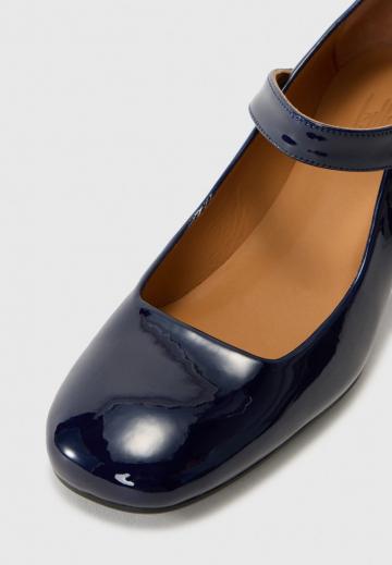 Туфли с ремешком