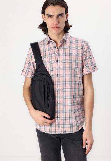 Рубашка с коротким рукавом