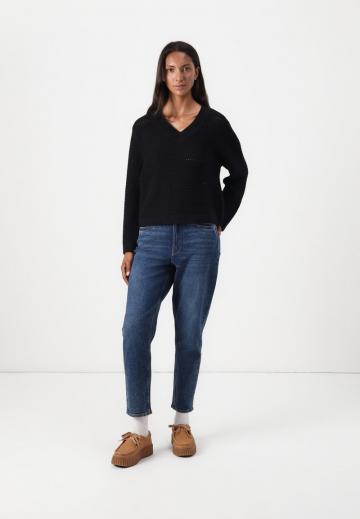 Короткие джинсы