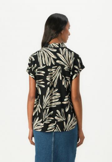 Атласная блузка