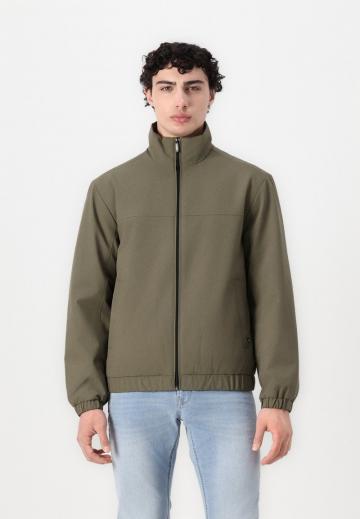 Куртка-дождевик