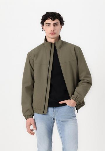 Куртка-дождевик