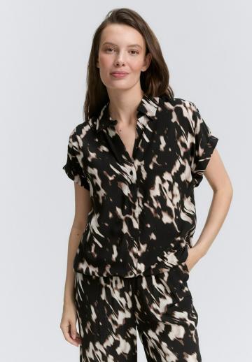 Атласная блузка