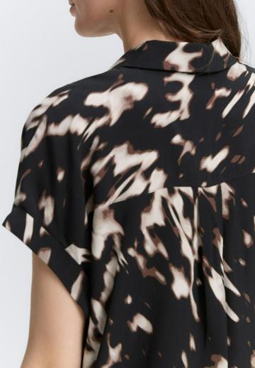 Атласная блузка