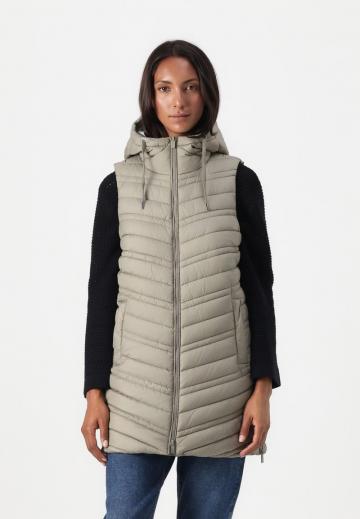 Длинный жилет