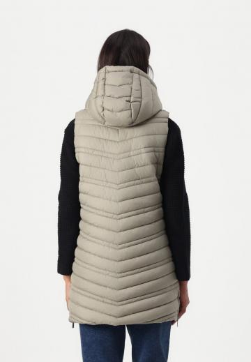 Длинный жилет