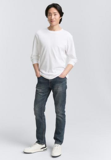 Прямые джинсы