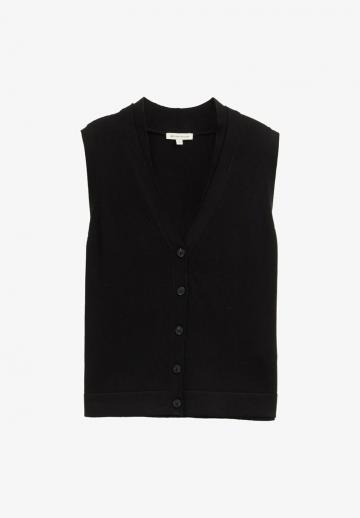 Вязаный жилет