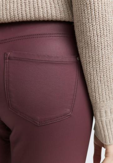 Узкие джинсы