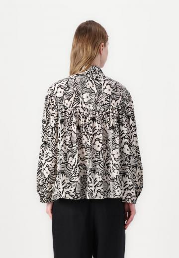 Атласная блузка