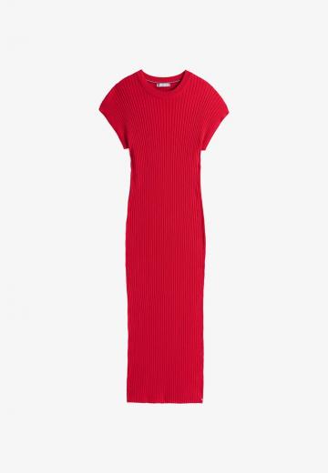 Вязаное платье