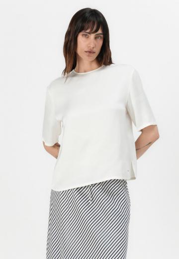 Атласная блузка