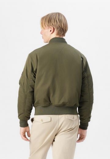 Куртка бомбер