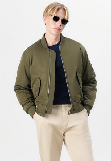 Куртка бомбер