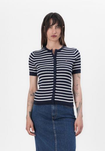 Вязаная кофта