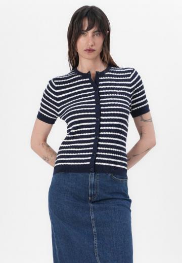 Вязаная кофта