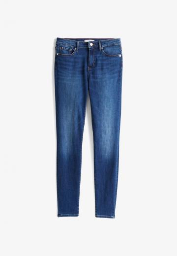 Узкие джинсы