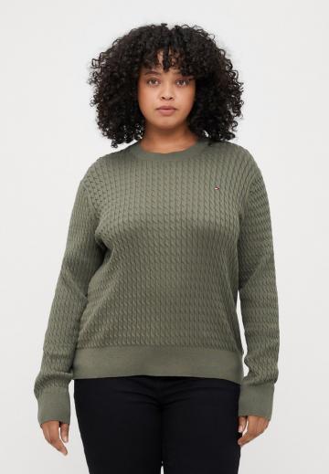 Пуловер в полоску