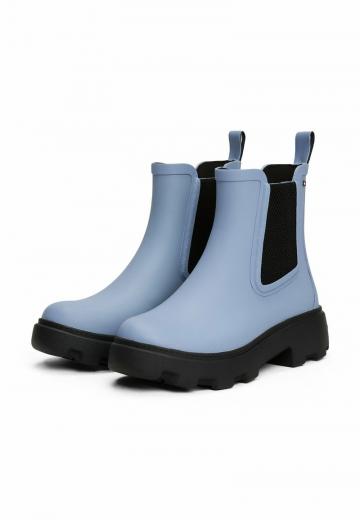 Резиновые сапоги