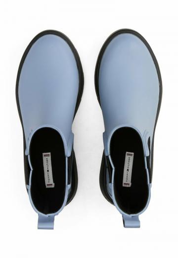 Резиновые сапоги