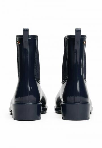 Резиновые сапоги