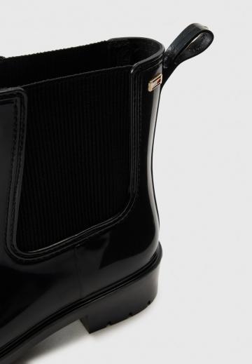 Резиновые сапоги