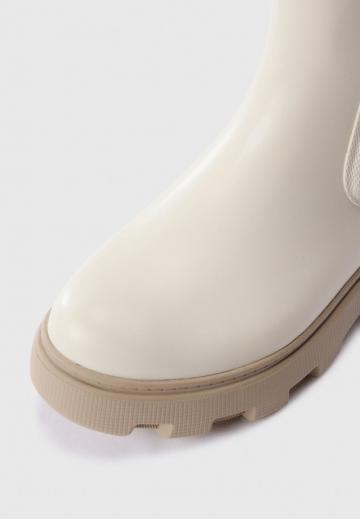 Резиновые сапоги