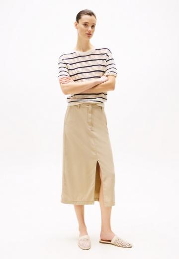 Юбка с накладными карманами