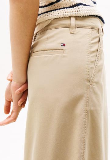 Юбка с накладными карманами