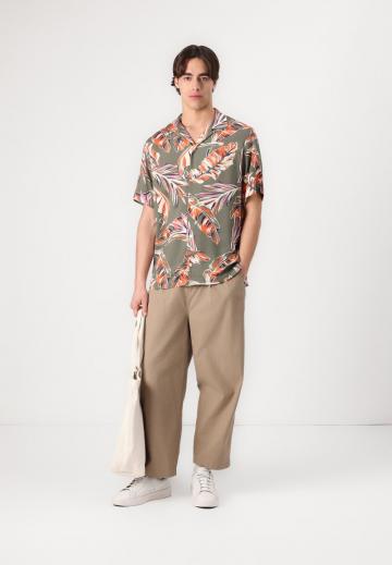 Рубашка с коротким рукавом