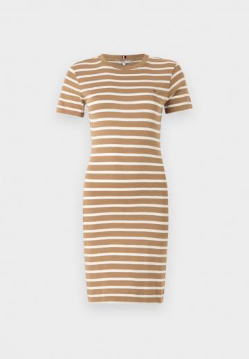 Короткое платье