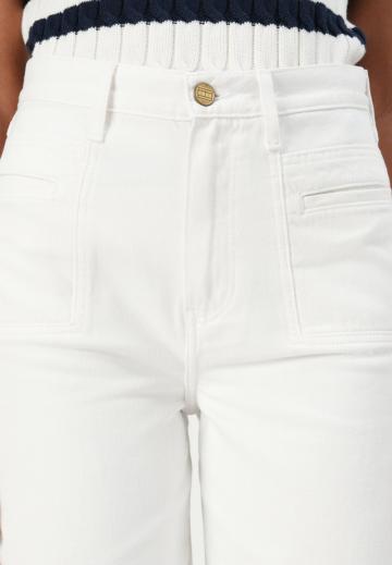 Прямые джинсы