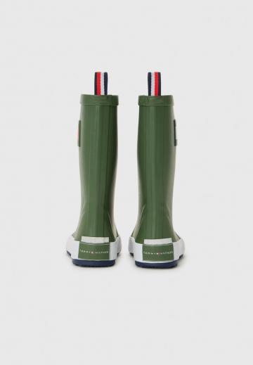 Резиновые сапоги