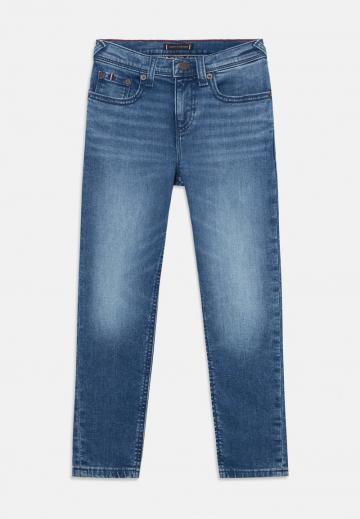Джинсы
