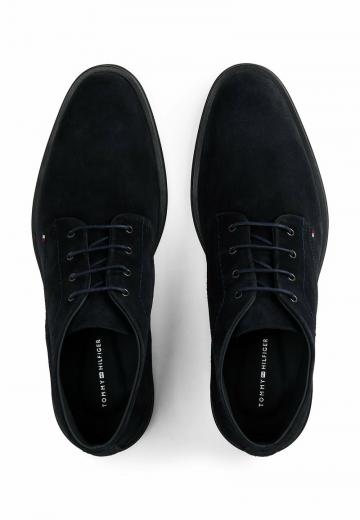 Ботинки на шнуровке