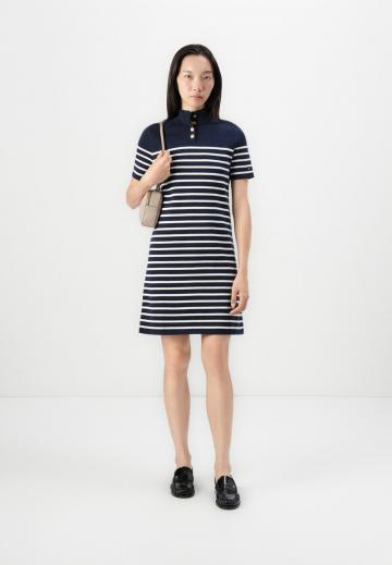 Платье футляр