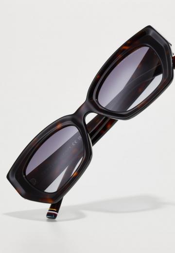 Солнечные очки