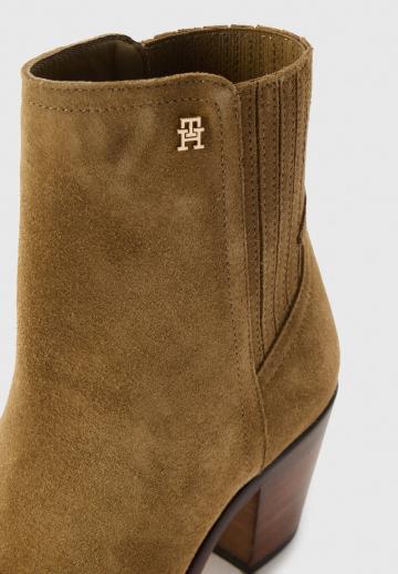 Ковбойские сапожки