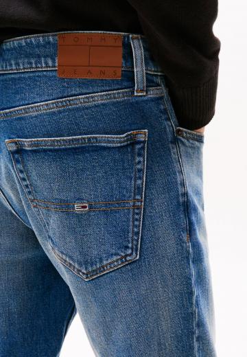 Узкие джинсы