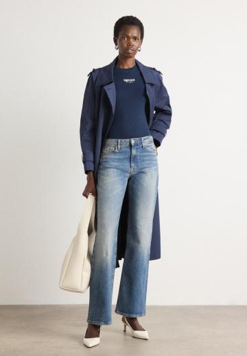 Клешеные брюки