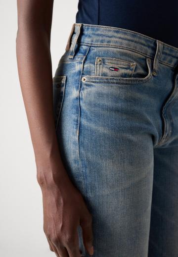 Клешеные брюки