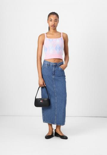 Топ на бретельках